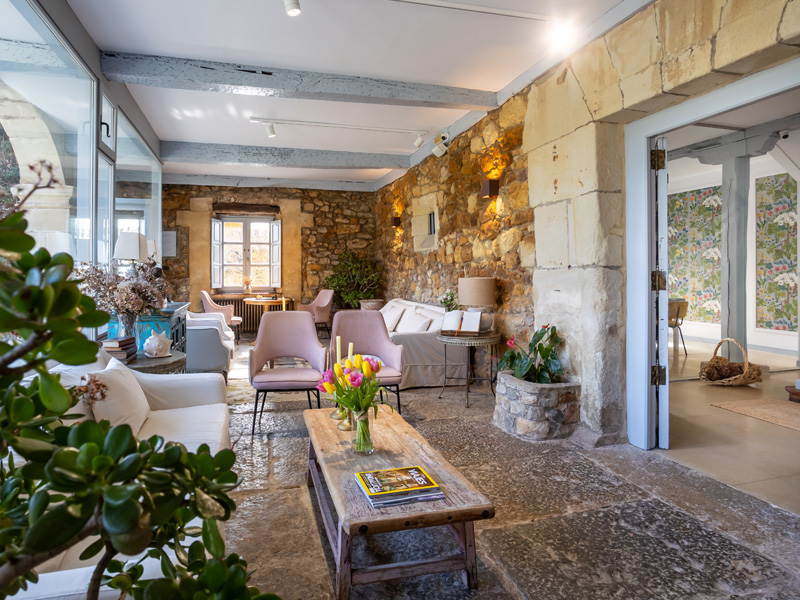 hotel en cantabria encanto calderas interiores porche 11
