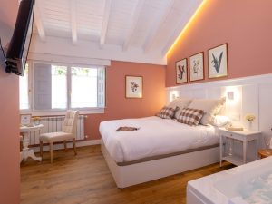 habitacion superior banera hidromasaje calderas hotel boutique cantabria nuevas 1