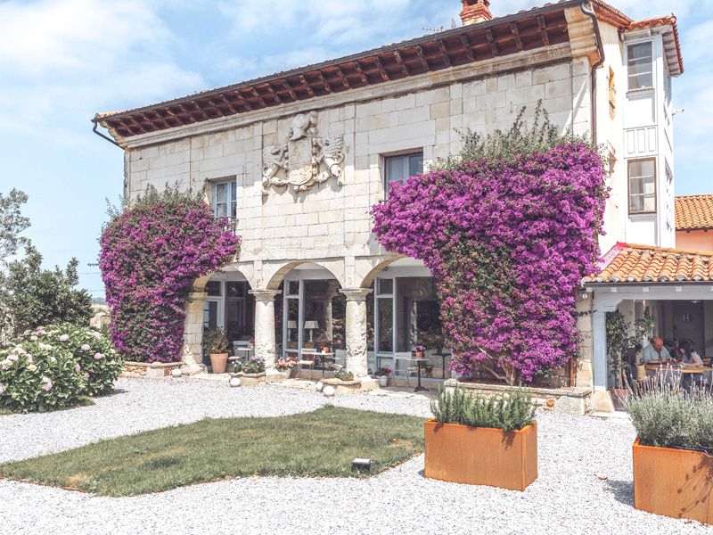 cinco calderas hotel boutique encanto cantabria exteriores jardines encanto naturaleza 8