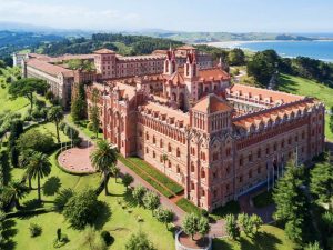 casona cinco calderas hotel boutique cantabria visita valles y pueblos con encanto en cantabria comillas